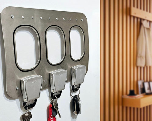 3x airplane windows key rack