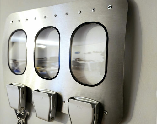 3x airplane windows key rack